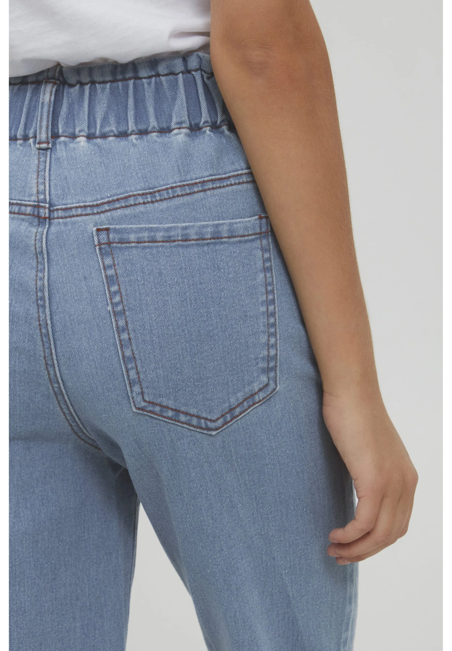 OXMO Oxann - Vaqueros Slim Fit - Ligth Blue Denim 7 OXMO Oxann - Vaqueros Slim Fit - Ligth Blue Denim - Imagen 5