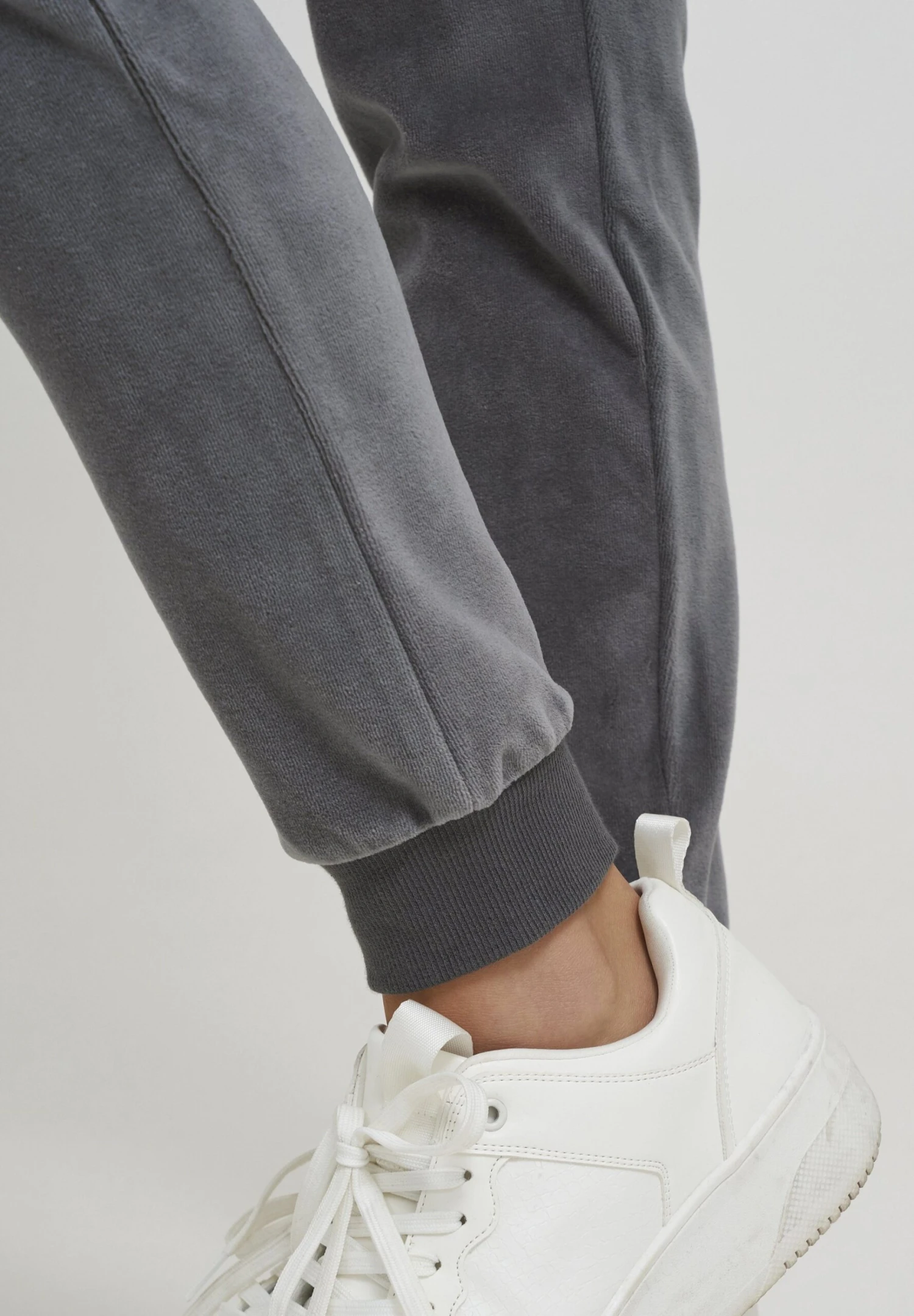 OXMO Oxnikita - Pantalones Deportivos - Castlerock 6 OXMO Oxnikita - Pantalones Deportivos - Castlerock - Imagen 4