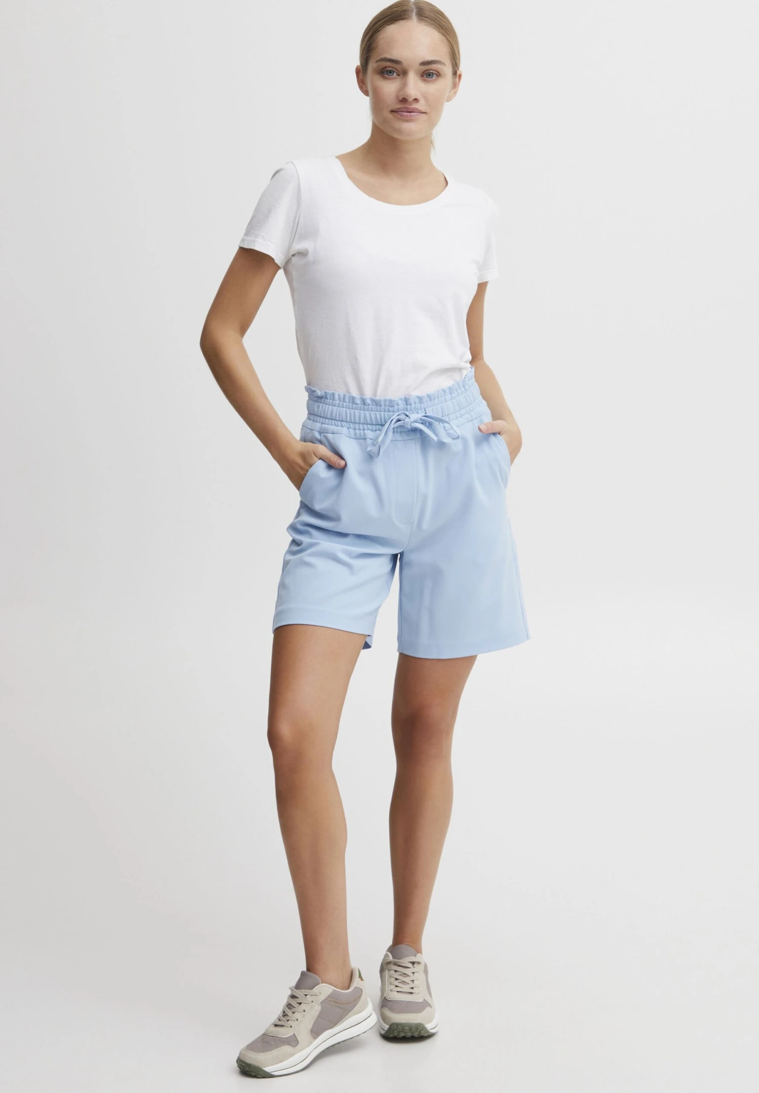 OXMO Daniella Sh- Shorts - Blue Bell 4 OXMO Daniella Sh- Shorts - Blue Bell - Imagen 2