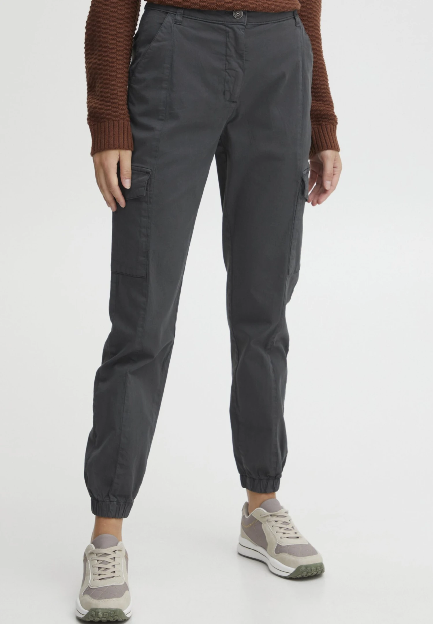 OXMO Oxcoco - Pantalones Cargo - Ebony 3 OXMO Oxcoco - Pantalones Cargo - Ebony