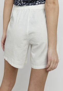 OXMO Shorts - Off White -OXMO d2cc2457c03a452bb0be8dc8f8ac445c