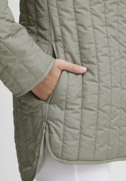 OXMO Oxsaggy - Chaqueta De Entretiempo - Seagrass -OXMO e7cf5665363c4a09821c203c9d38af76