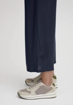 OXMO Oxelisabeth - Pantalones - Total Eclipse -OXMO f56e607f08c847639ce4924a74b92070